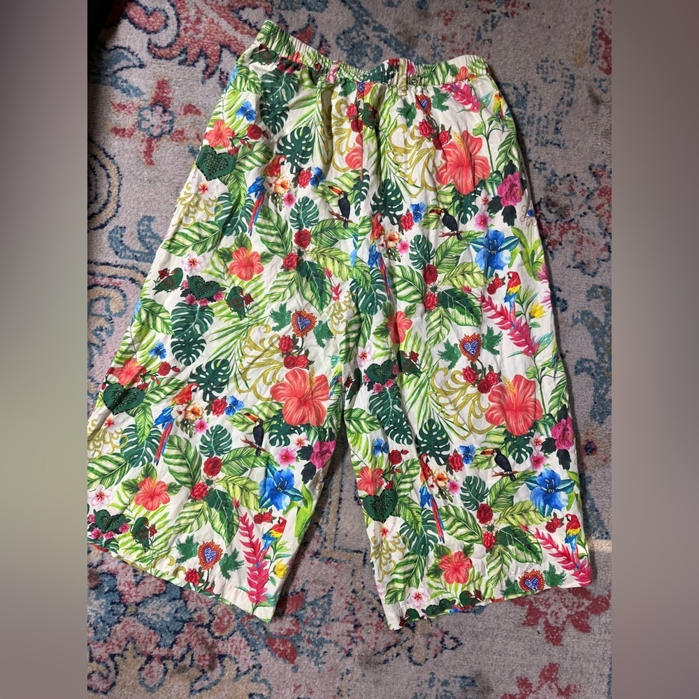 Miguelina Zendaya Floral Pants size medium - Picture 6 of 8